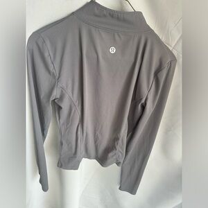 Lululemon- jacket-4